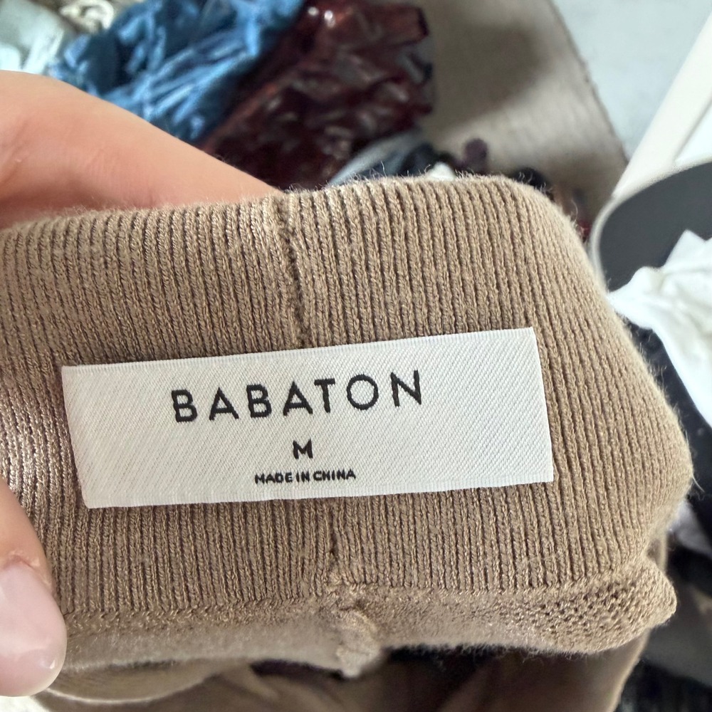 Aritzia Babaton Sweater‎ Knit Jogger Pant Size Medium in Tan - Picture 2 of 11